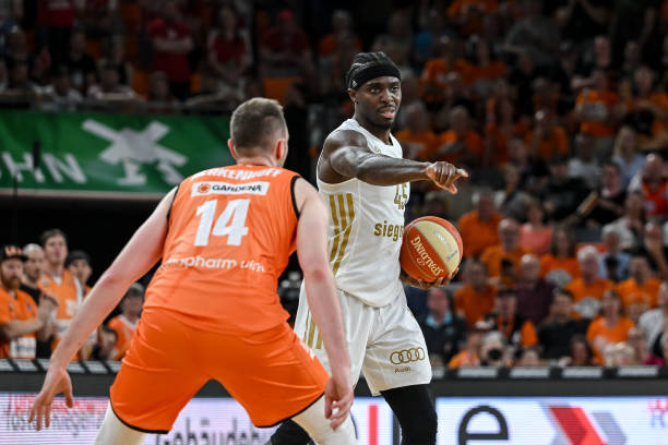 用一笔颇具 用一笔颇具