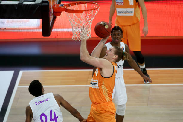 洲体育中心 洲体育中心