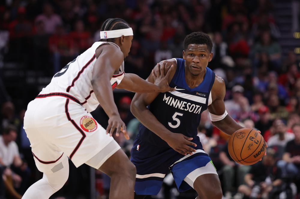 詹姆斯是伟 詹姆斯是伟