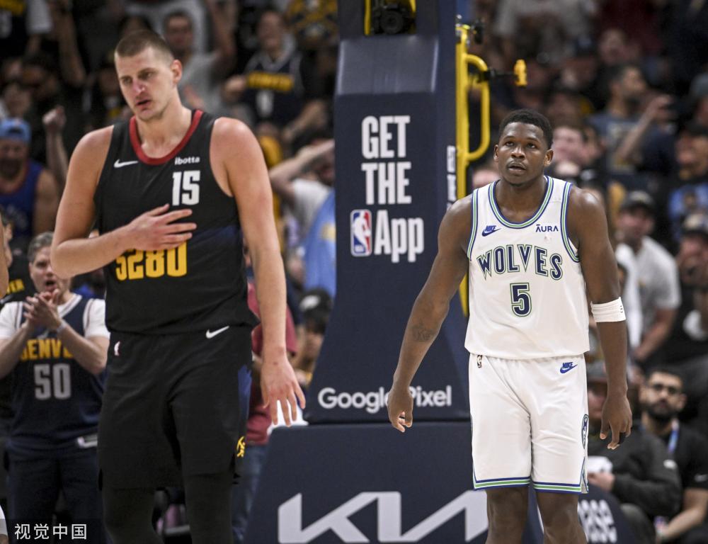 他曾与多位 他曾与多位