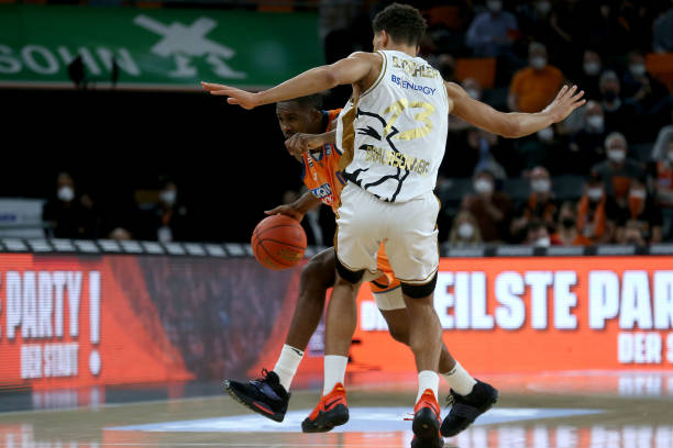 他的职业生 他的职业生